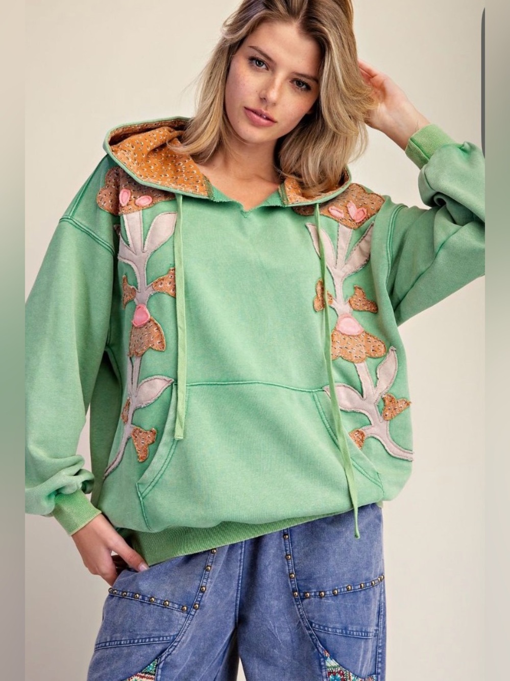 Easel Green Embroidered Hoodie